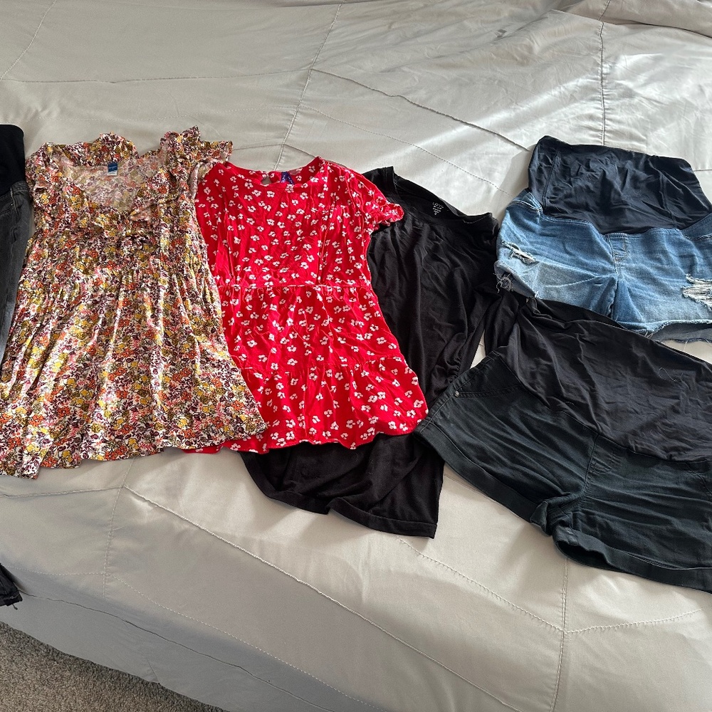 Maternity summer haul - tops and jeans